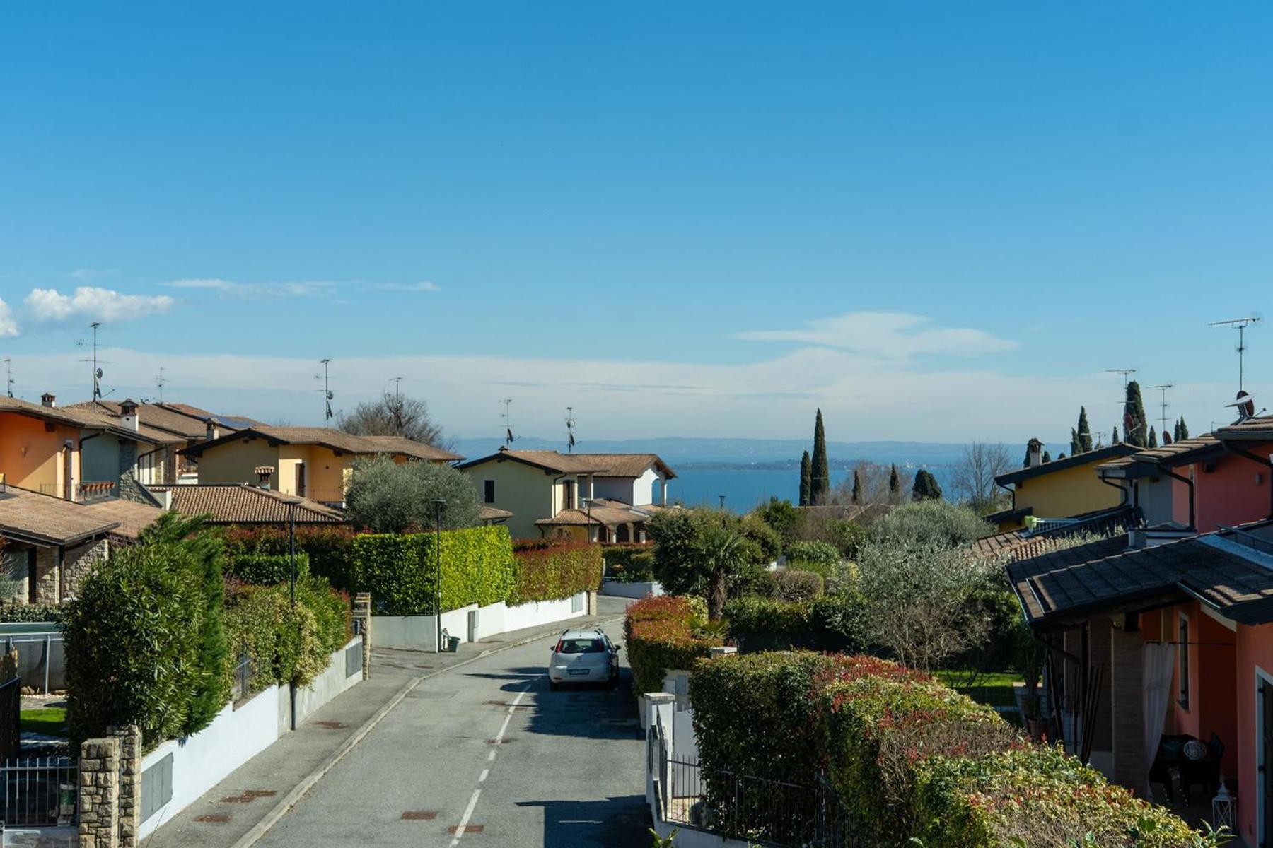 Luxury Villas Gardenia With Private Pool パデンゲ・スル・ガルダ エクステリア 写真