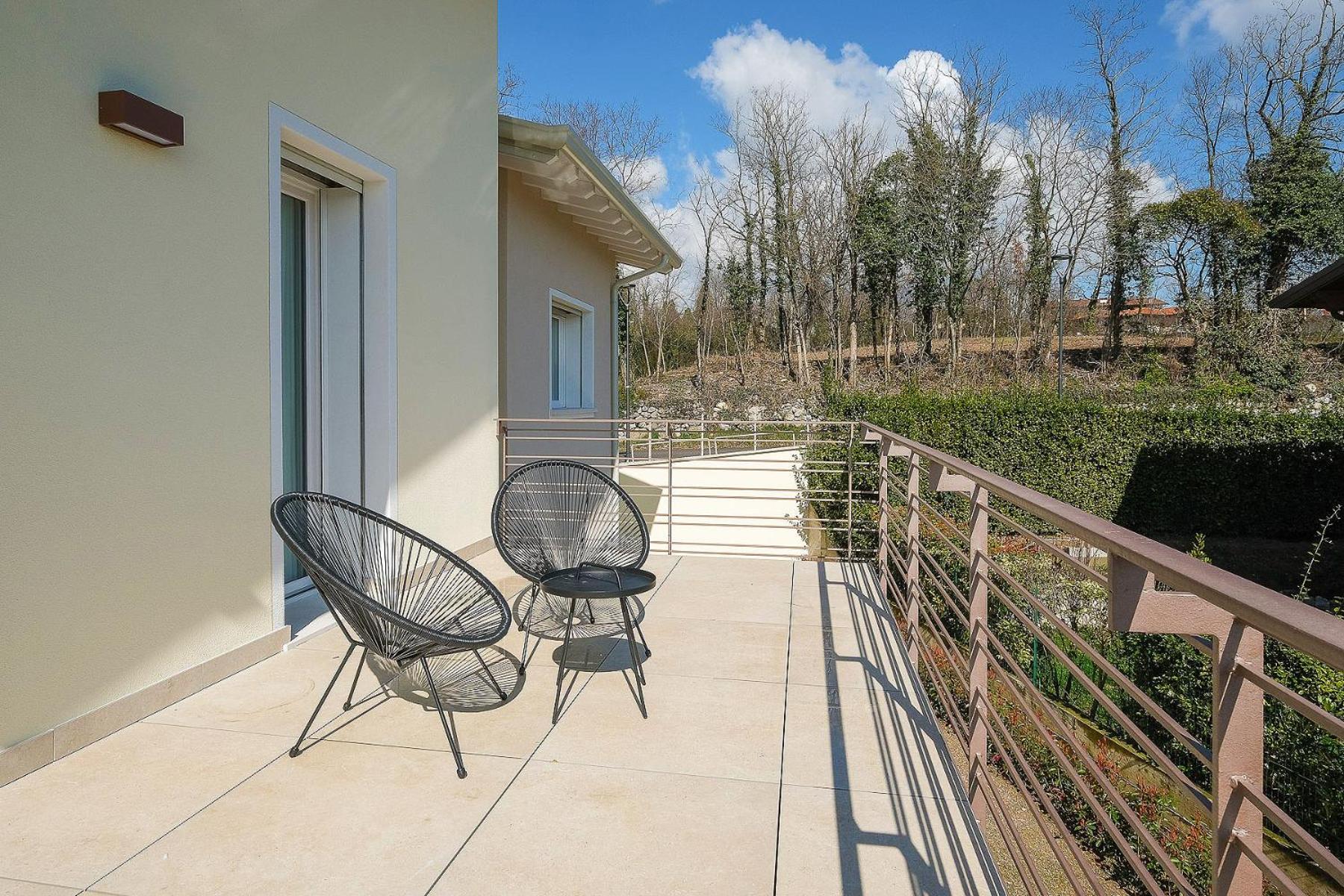 Luxury Villas Gardenia With Private Pool パデンゲ・スル・ガルダ エクステリア 写真