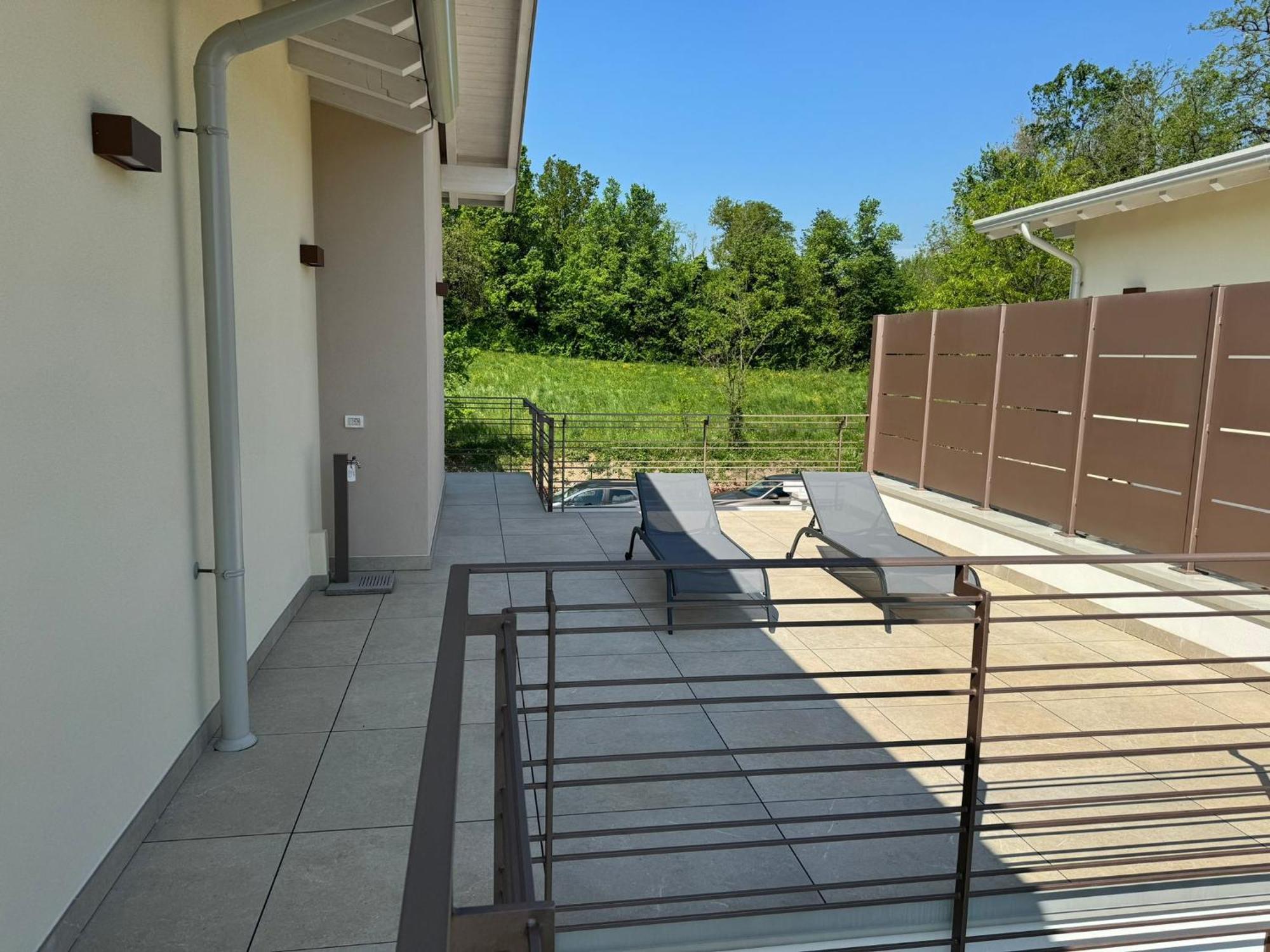 Luxury Villas Gardenia With Private Pool パデンゲ・スル・ガルダ エクステリア 写真